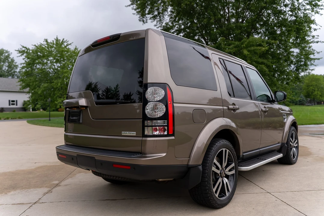 2015 Land Rover Discovery 4th Gen - Image 27 of 31