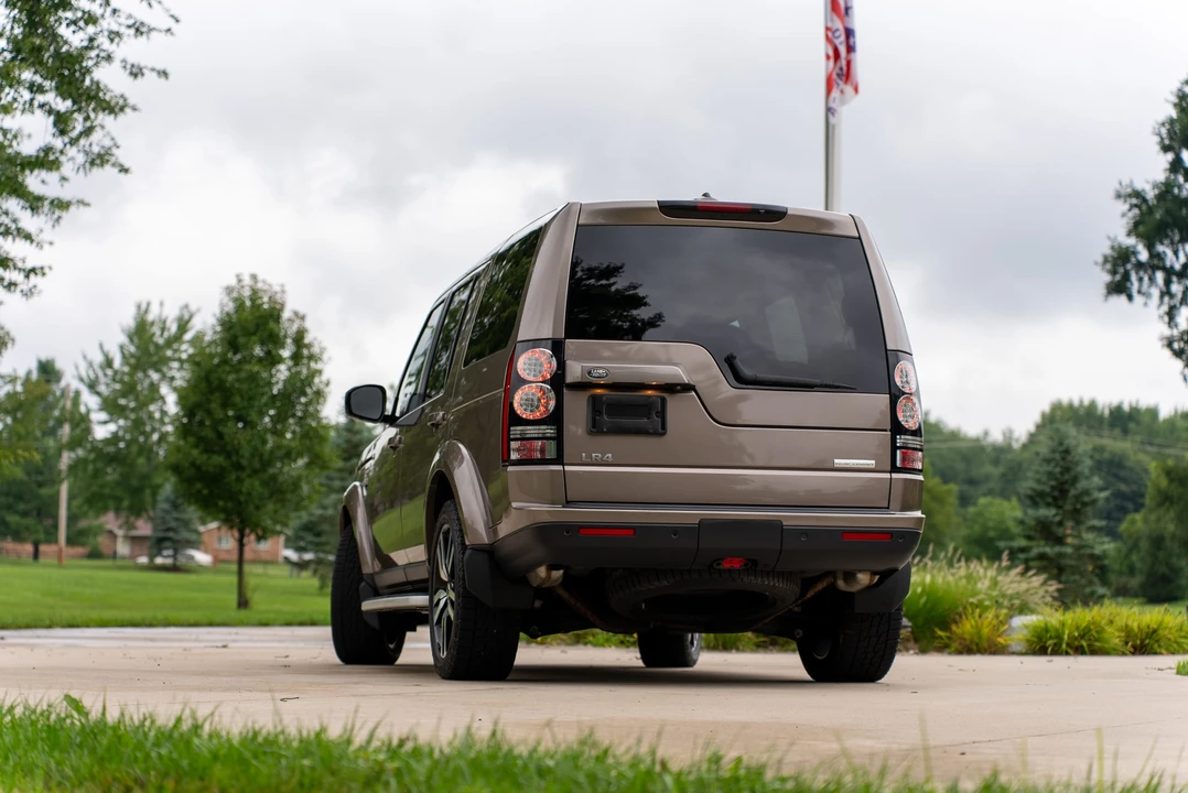 2015 Land Rover Discovery 4th Gen - Image 21 of 31