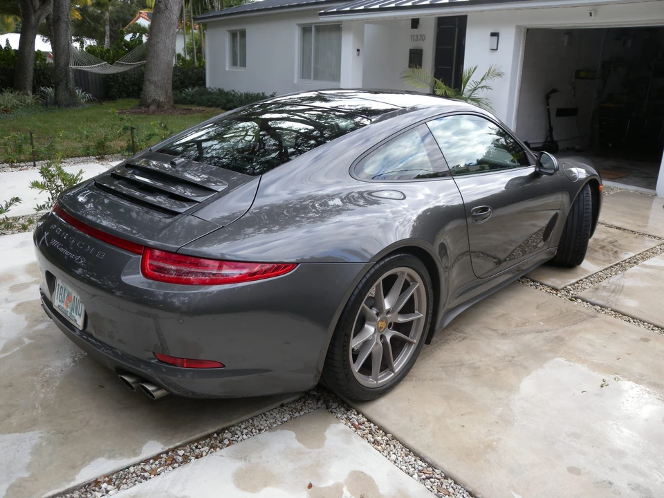 2015 Porsche 991 Carrera 4S - Image 12 of 31