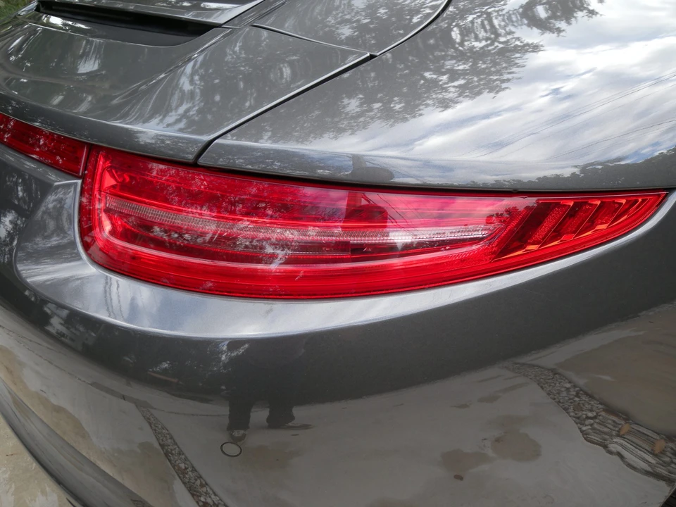 2015 Porsche 991 Carrera 4S - Image 19 of 31