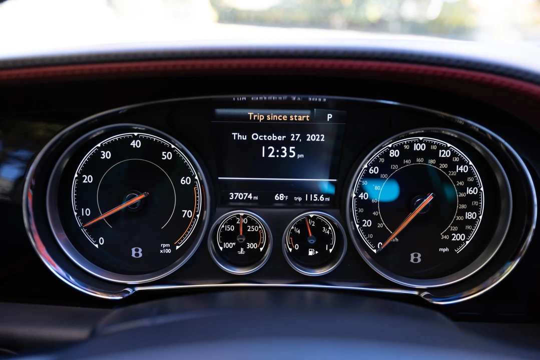 2016 Bentley Continental GTC - Image 28 of 31