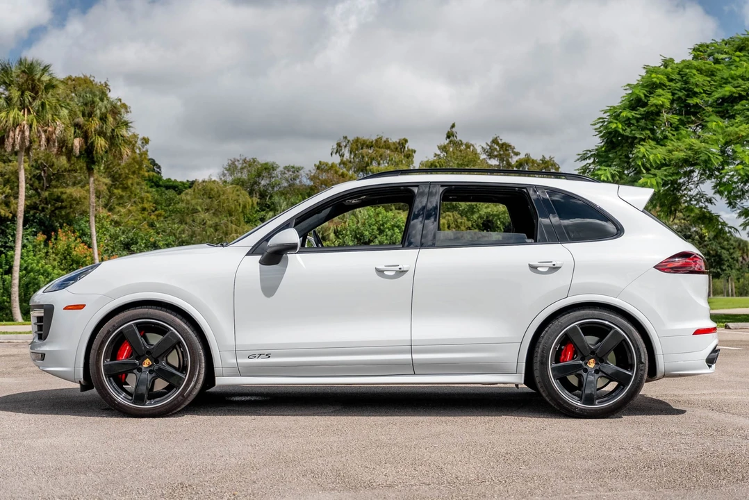 2016 Porsche 958 Cayenne GTS - Image 3 of 31