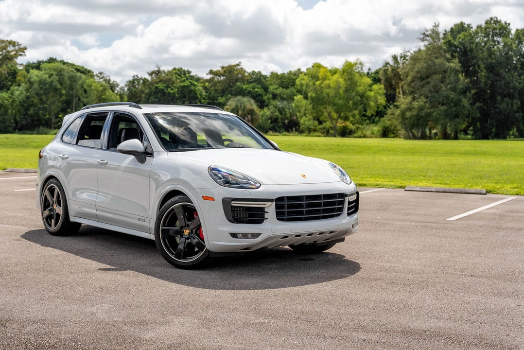 2016 Porsche 958 Cayenne GTS - Image 11 of 31