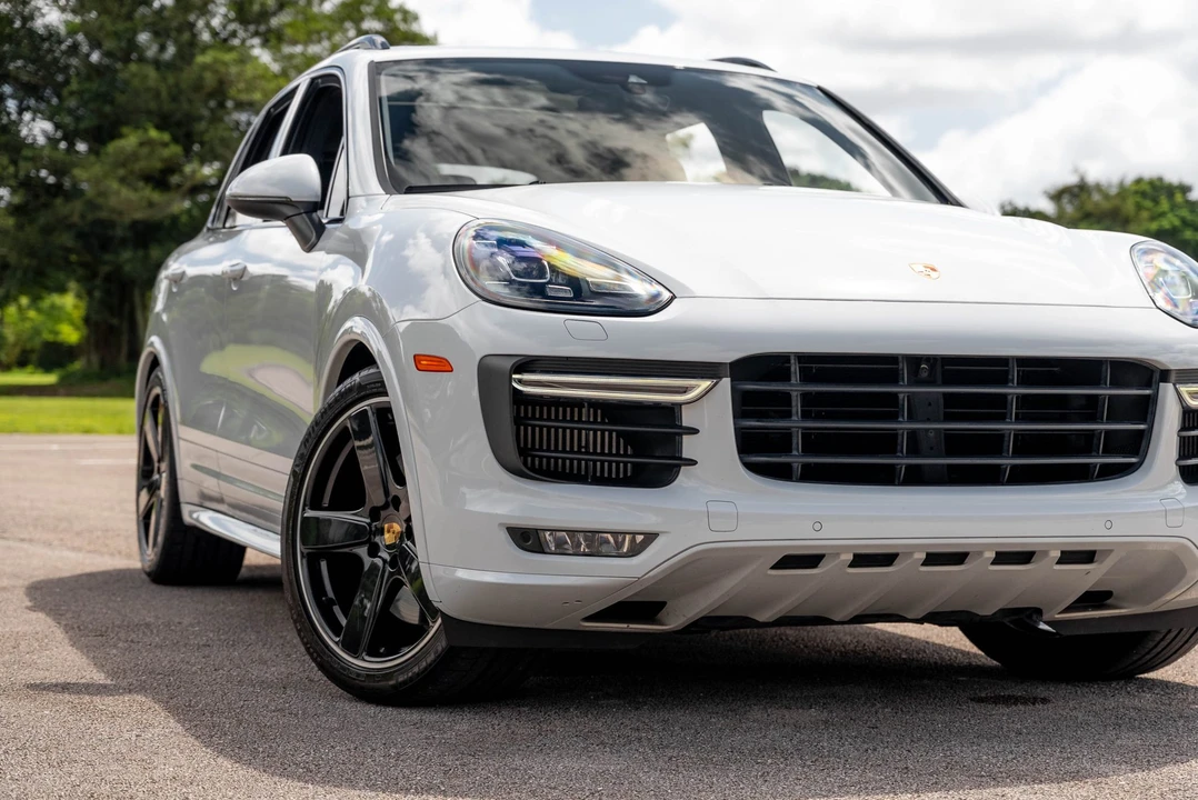 2016 Porsche 958 Cayenne GTS - Image 29 of 31