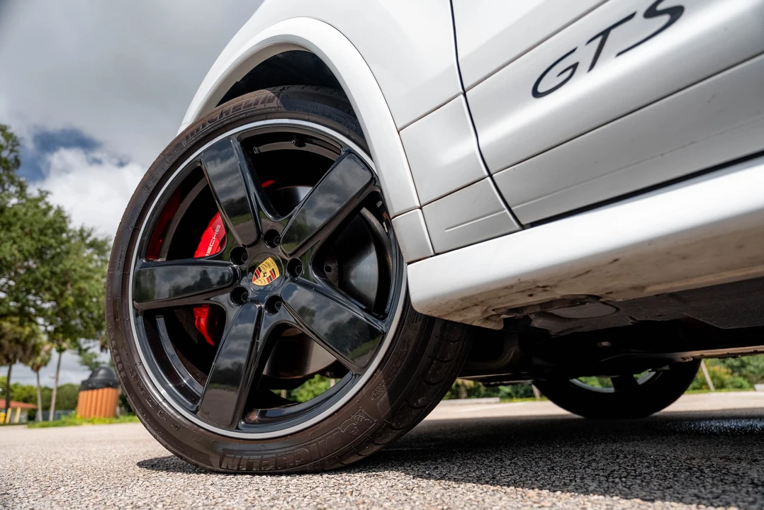 2016 Porsche 958 Cayenne GTS - Image 30 of 31