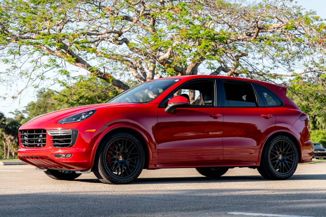 2016 Porsche 958 Cayenne GTS - Image 2 of 31