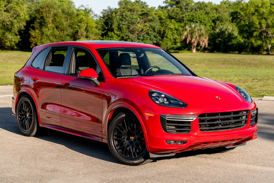 2016 Porsche 958 Cayenne GTS - Image 10 of 31