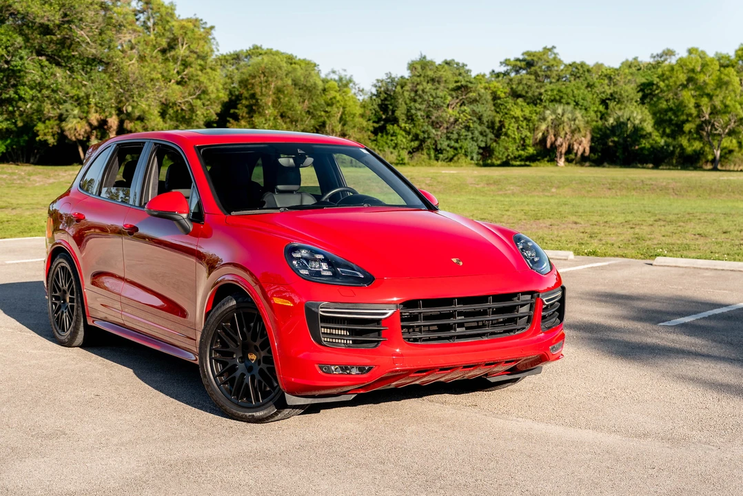 2016 Porsche 958 Cayenne GTS - Image 11 of 31