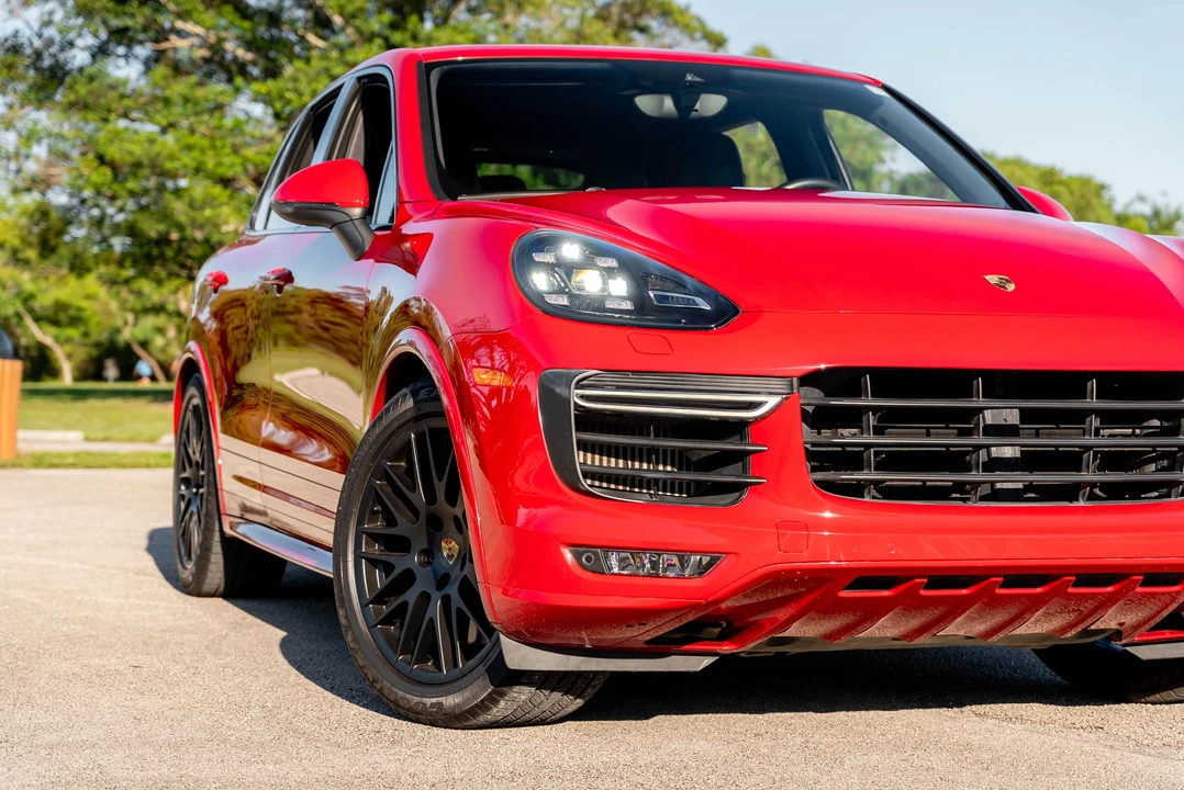 2016 Porsche 958 Cayenne GTS - Image 25 of 31