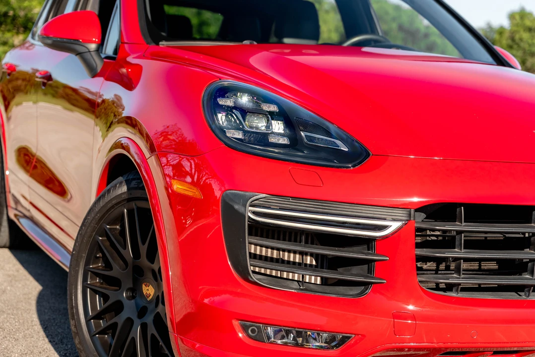 2016 Porsche 958 Cayenne GTS - Image 24 of 31
