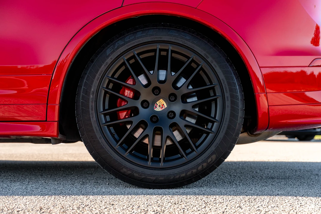 2016 Porsche 958 Cayenne GTS - Image 31 of 31