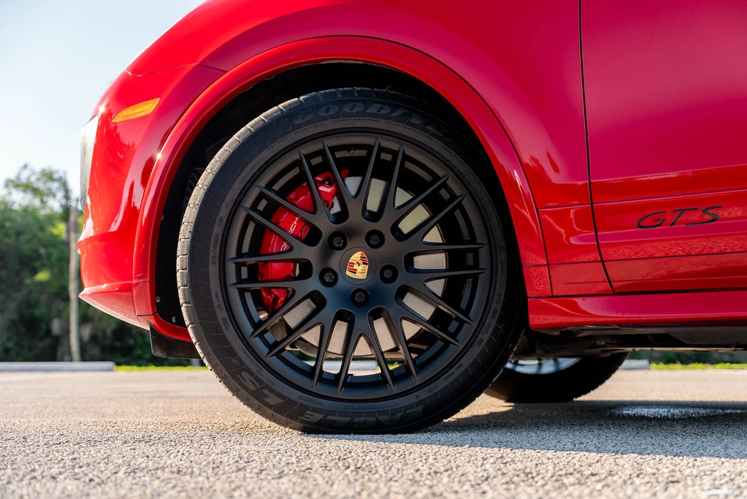 2016 Porsche 958 Cayenne GTS - Image 30 of 31