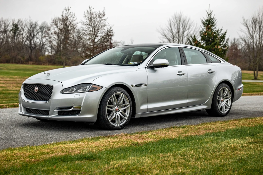 2017 Jaguar X351 XJ - Image 29 of 31