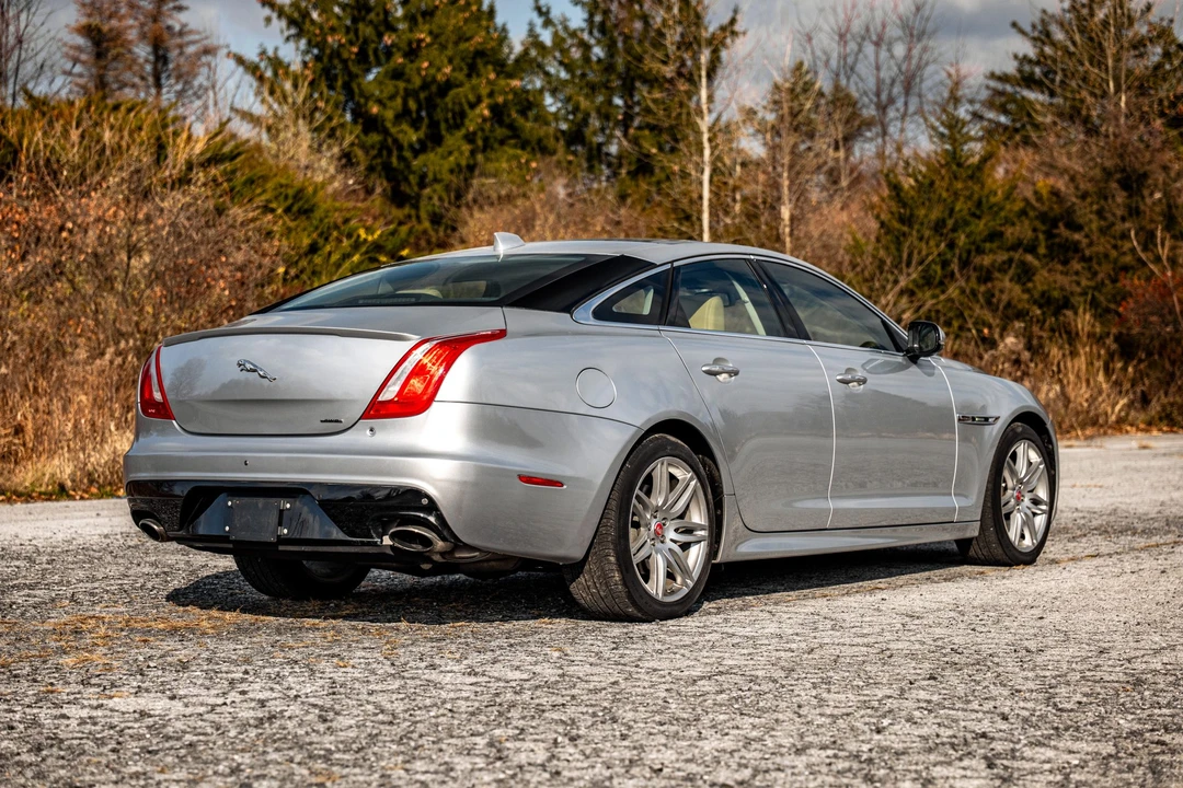 2017 Jaguar X351 XJ - Image 18 of 31