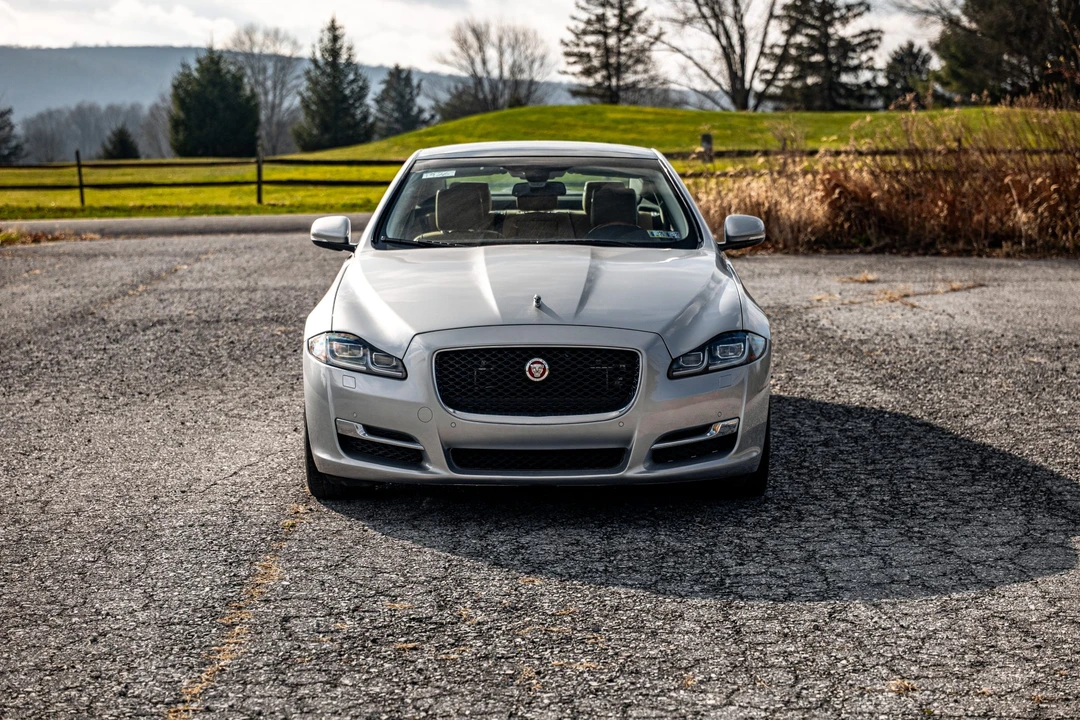 2017 Jaguar X351 XJ - Image 13 of 31