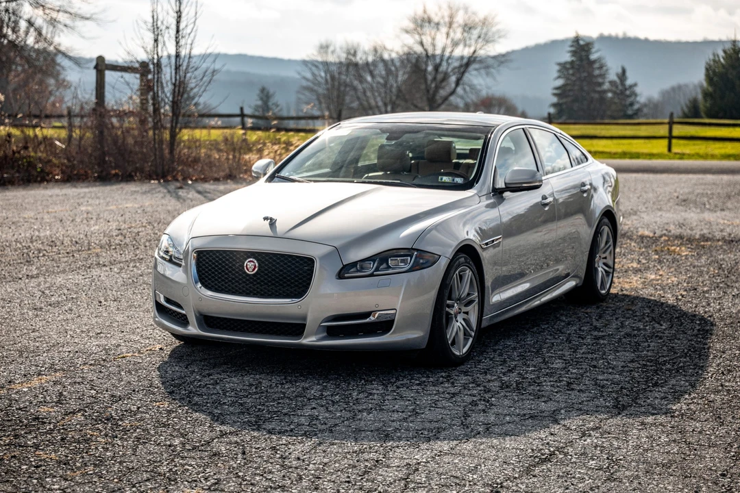 2017 Jaguar X351 XJ - Image 10 of 31