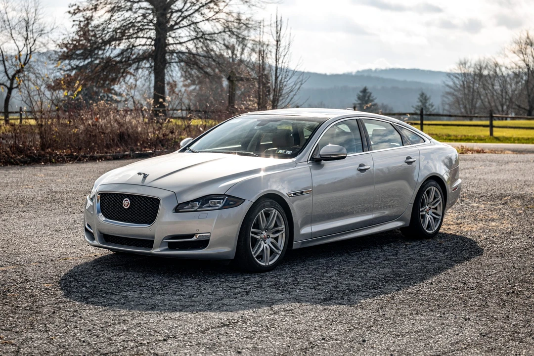2017 Jaguar X351 XJ - Image 8 of 31