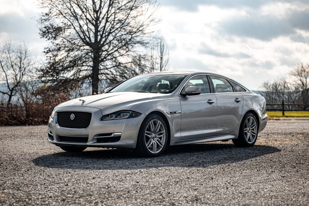 2017 Jaguar X351 XJ - Image 7 of 31