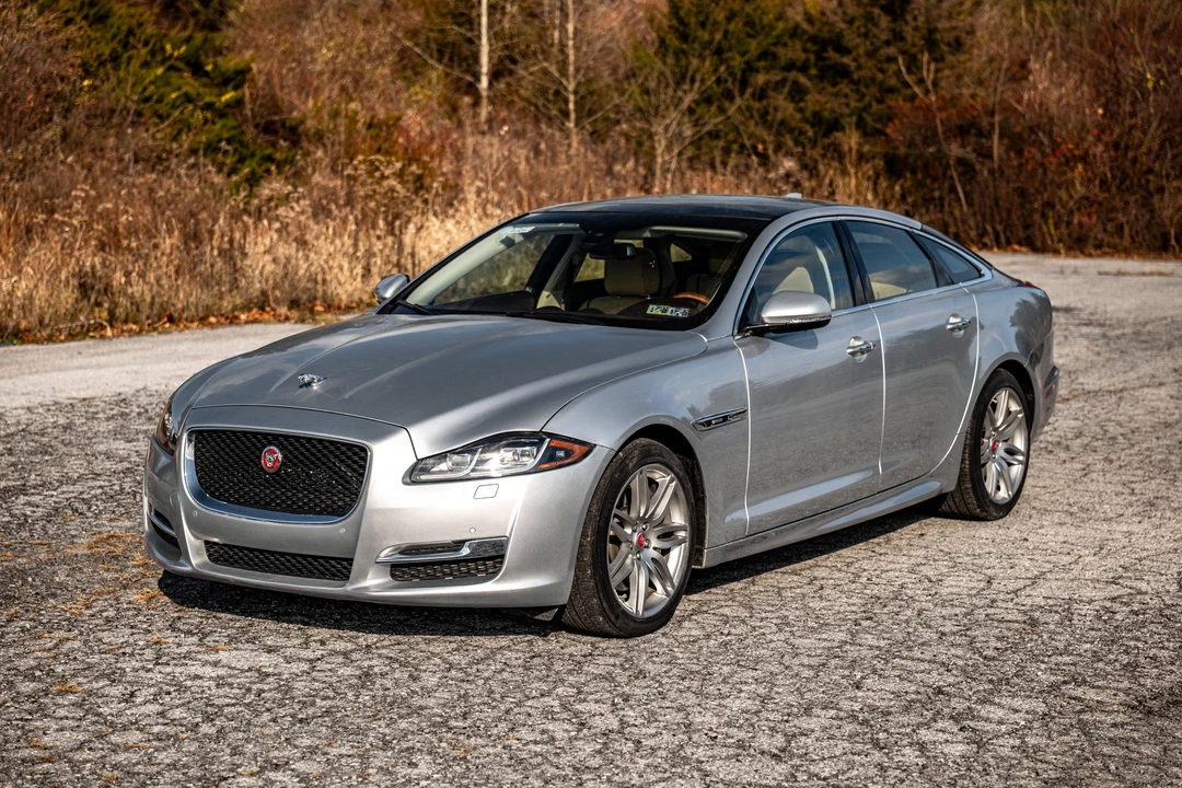 2017 Jaguar X351 XJ - Image 6 of 31