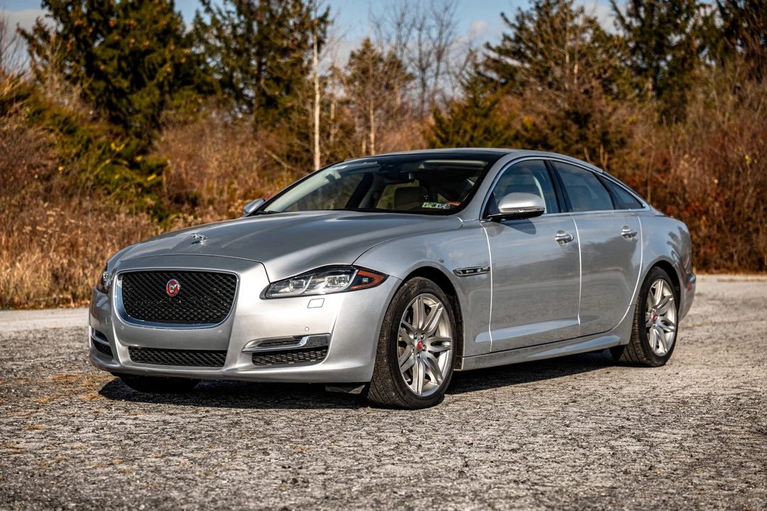 2017 Jaguar X351 XJ - Image 5 of 31
