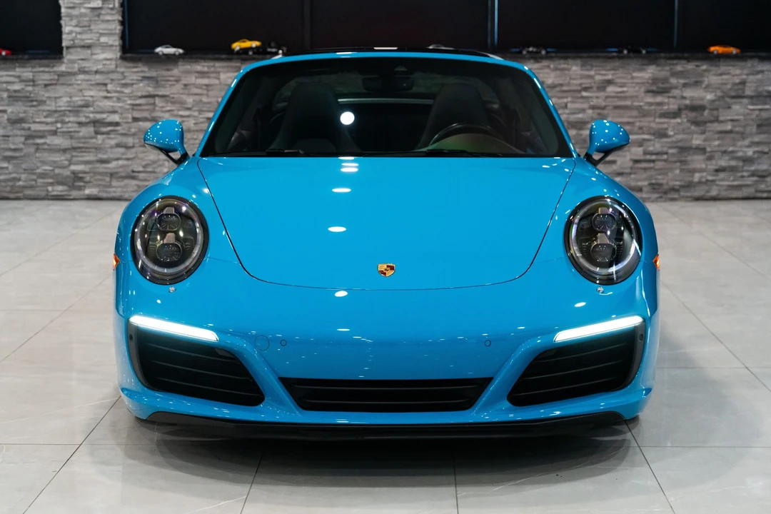 2017 Porsche 991 Targa 4 & 4S - Image 16 of 31