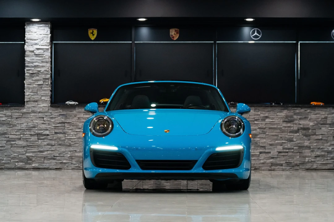 2017 Porsche 991 Targa 4 & 4S - Image 14 of 31