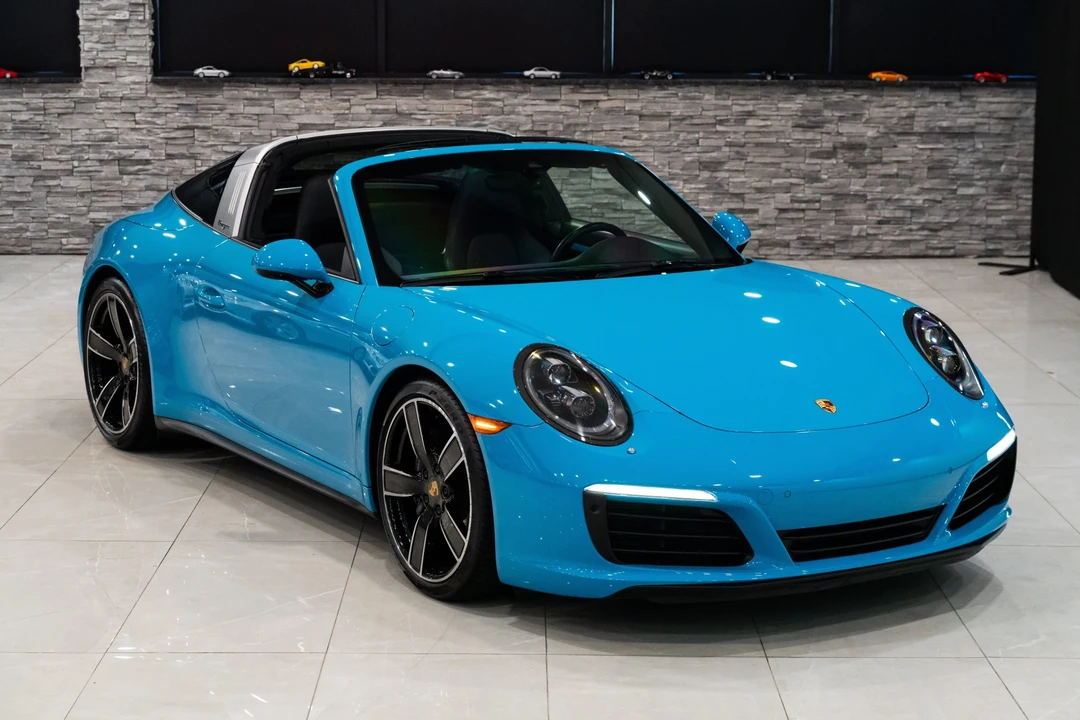 2017 Porsche 991 Targa 4 & 4S - Image 9 of 31
