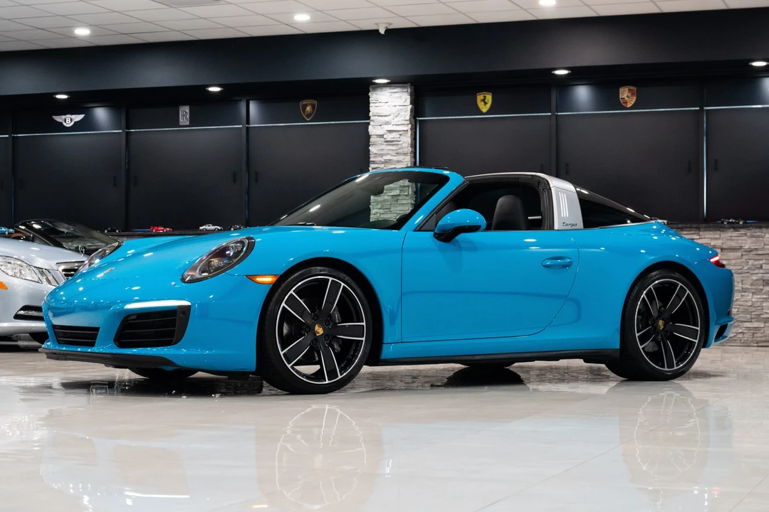 2017 Porsche 991 Targa 4 & 4S - Image 25 of 31