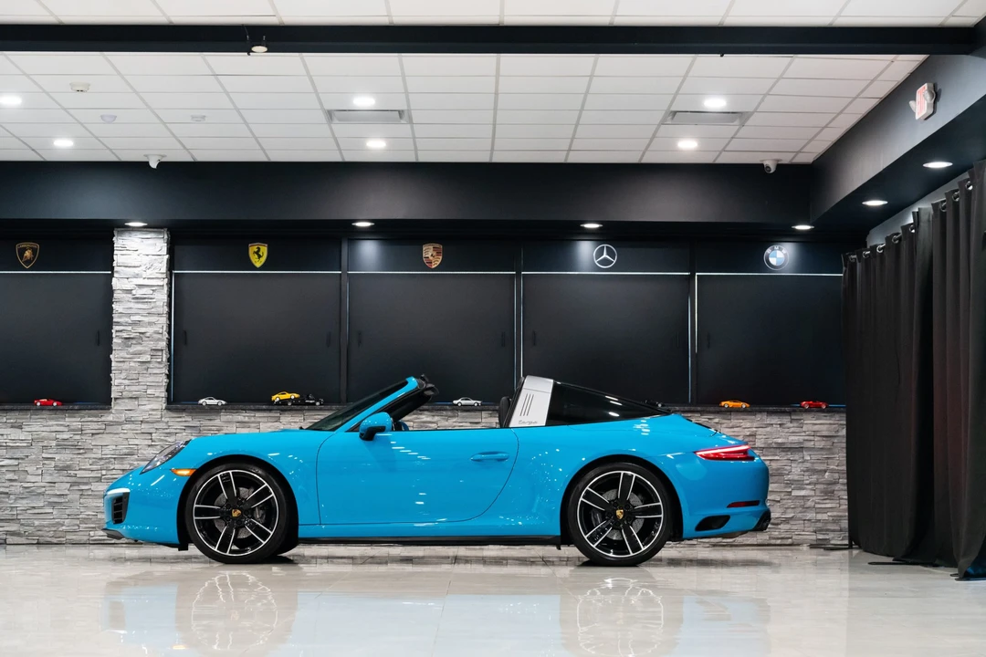 2017 Porsche 991 Targa 4 & 4S - Image 27 of 31