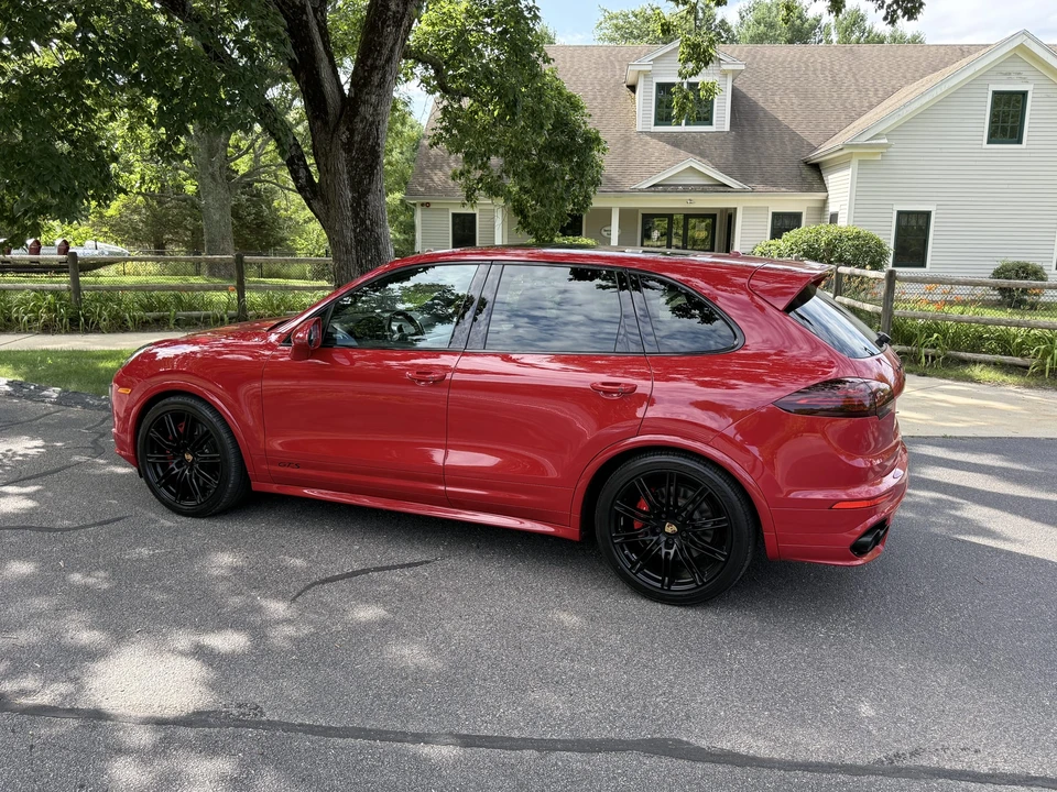 2017 Porsche 958 Cayenne GTS - Image 27 of 31