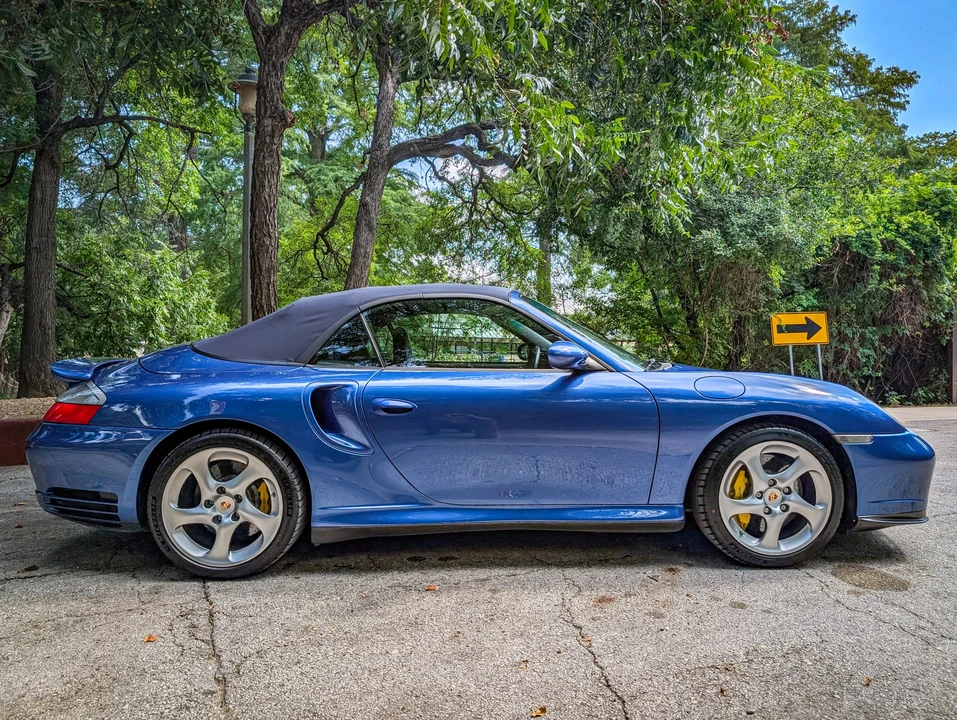 2005 Porsche 996 Turbo - Image 26 of 31