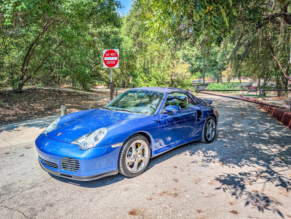 2005 Porsche 996 Turbo - Image 12 of 31