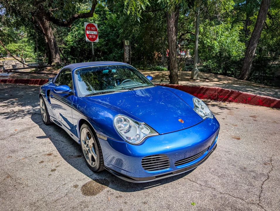 2005 Porsche 996 Turbo - Image 24 of 31