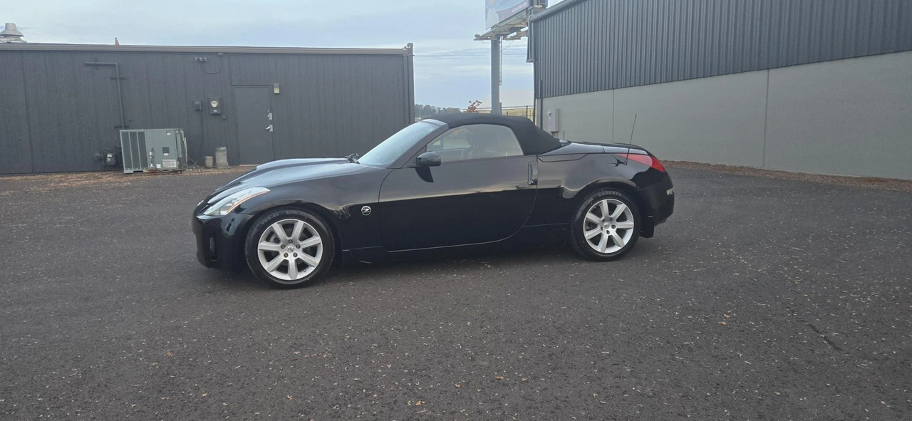 2005 Nissan 350Z 5th Gen - Image 18 of 31