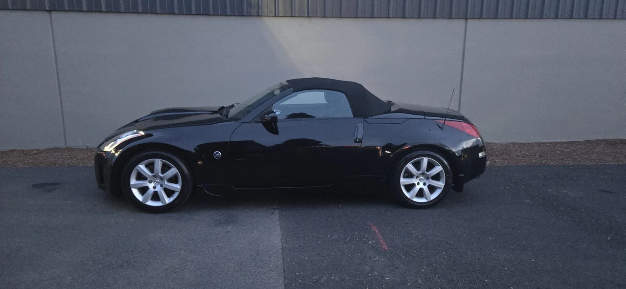 2005 Nissan 350Z 5th Gen - Image 23 of 31