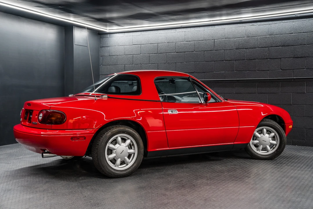 1990 Mazda NA MX-5 Miata - Image 18 of 31