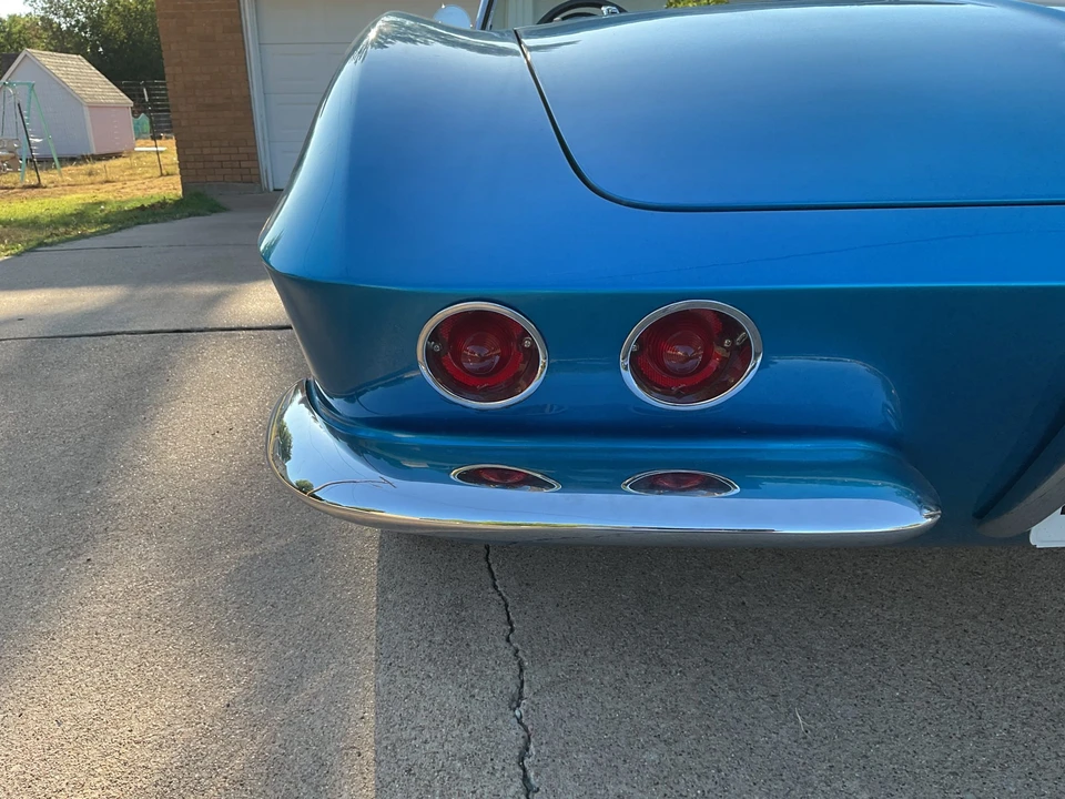 1961 Chevrolet Corvette C1 - Image 30 of 31
