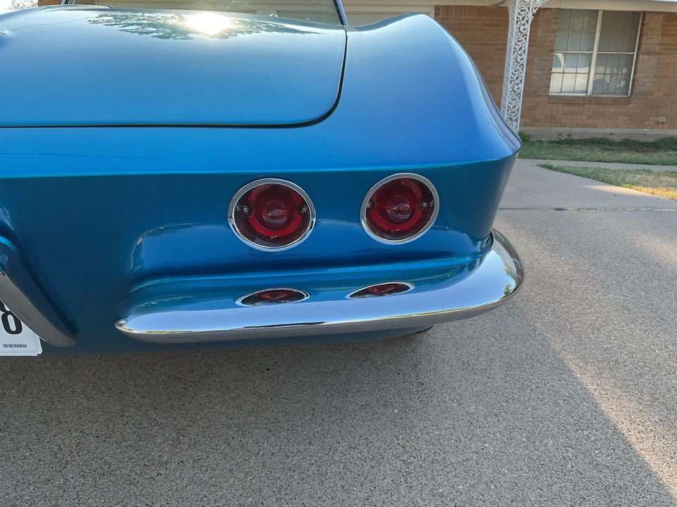 1961 Chevrolet Corvette C1 - Image 31 of 31