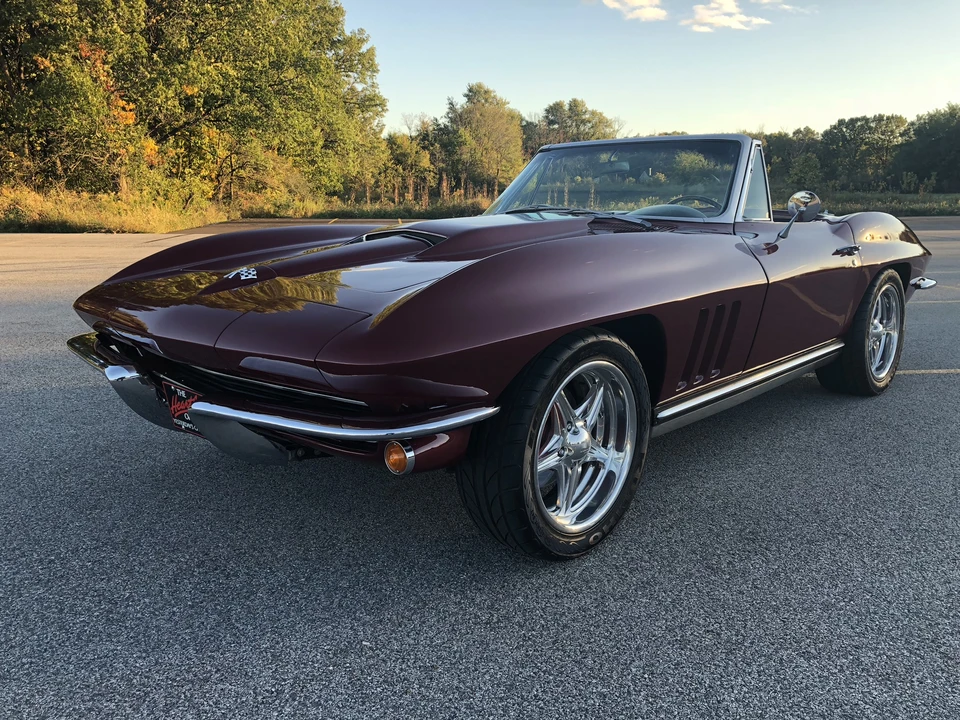 1965 Chevrolet Corvette C2 - Image 6 of 31