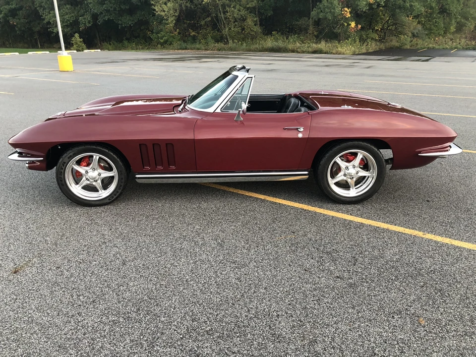 1965 Chevrolet Corvette C2 - Image 10 of 31