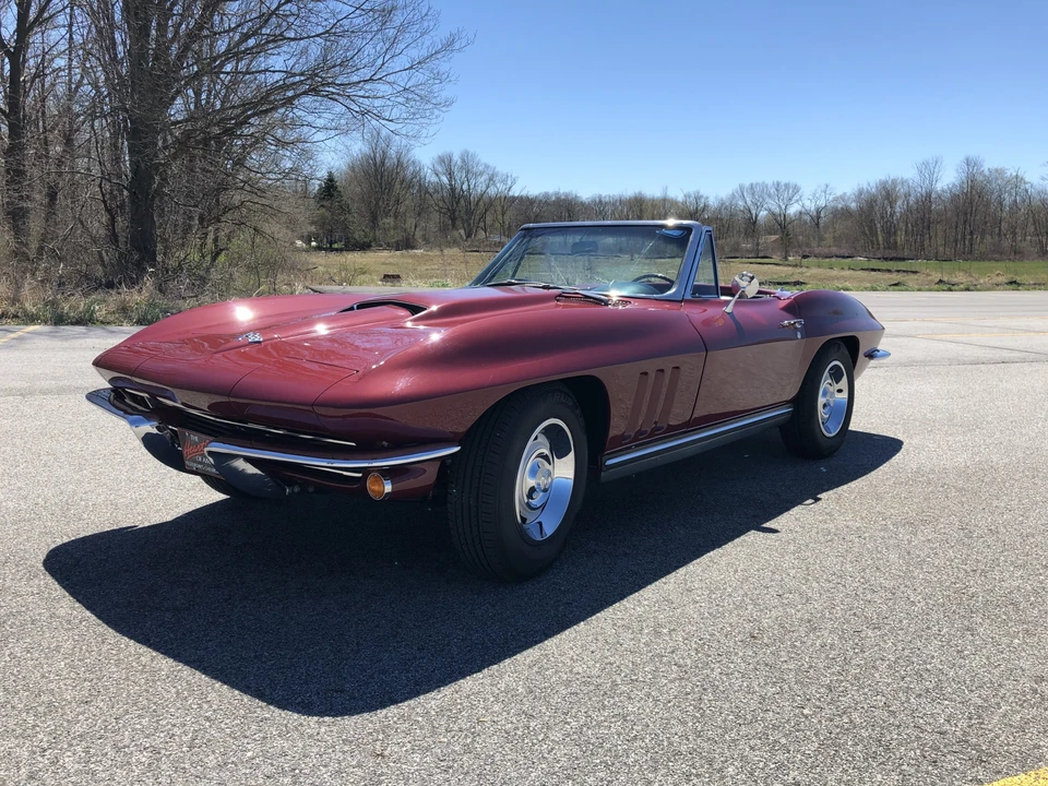 1965 Chevrolet Corvette C2 - Image 9 of 31