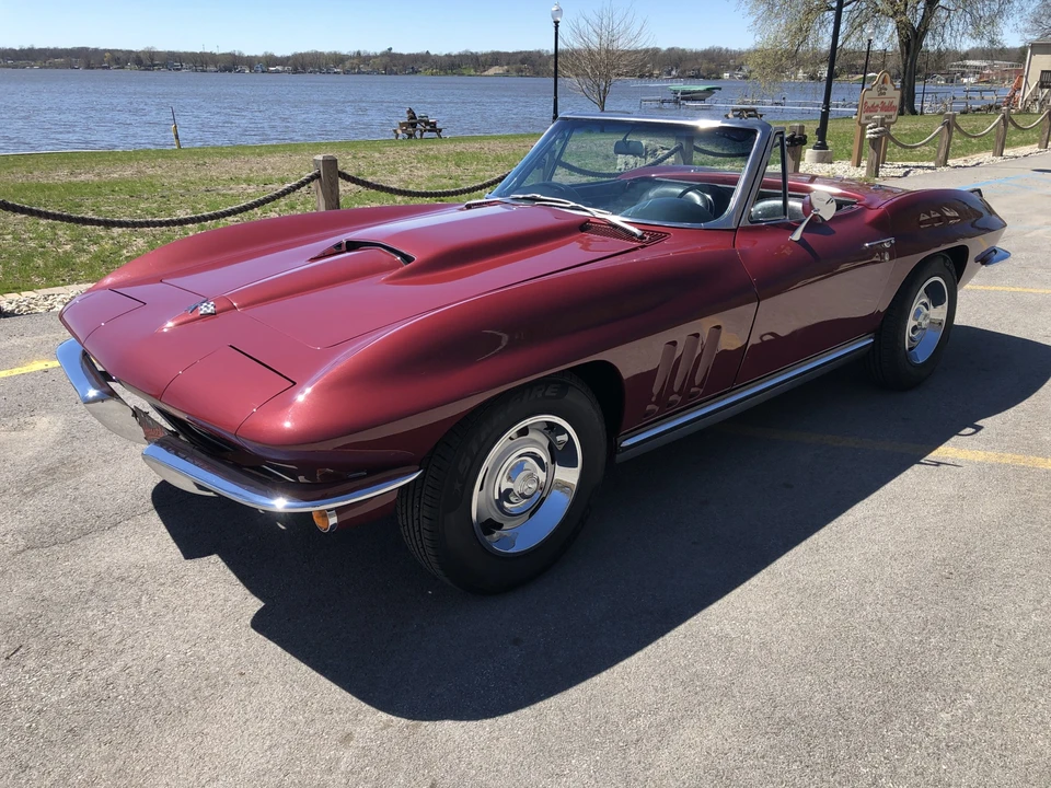 1965 Chevrolet Corvette C2 - Image 7 of 31