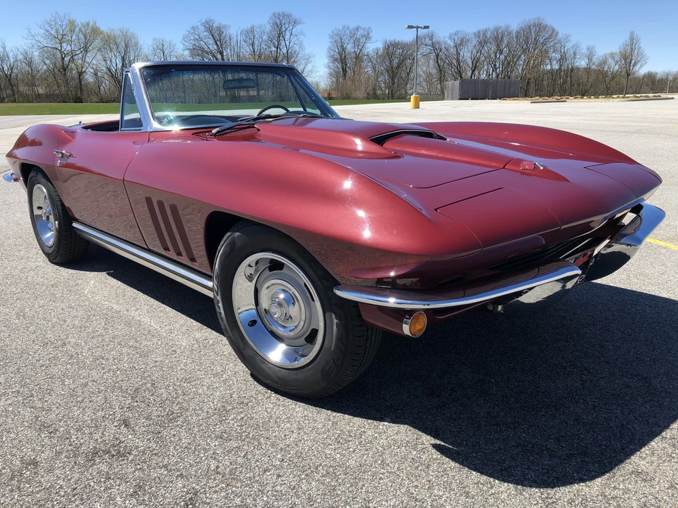 1965 Chevrolet Corvette C2 - Image 17 of 31
