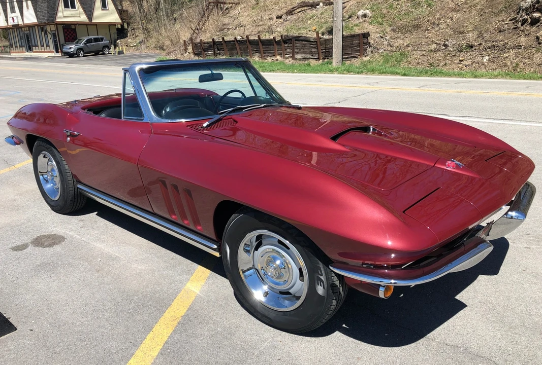 1965 Chevrolet Corvette C2 - Image 18 of 31