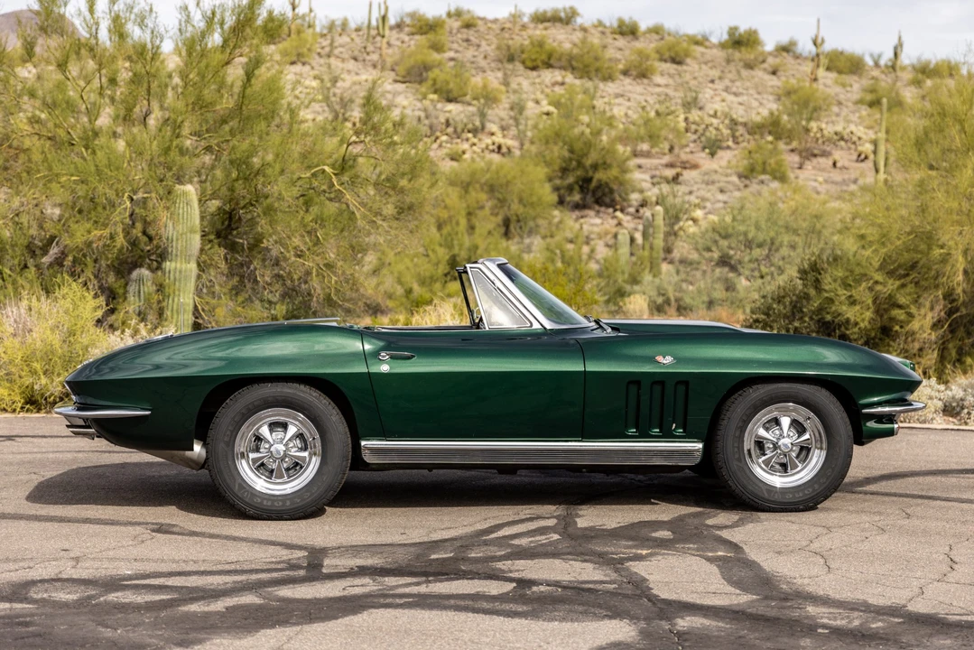 1965 Chevrolet Corvette C2 - Image 8 of 31