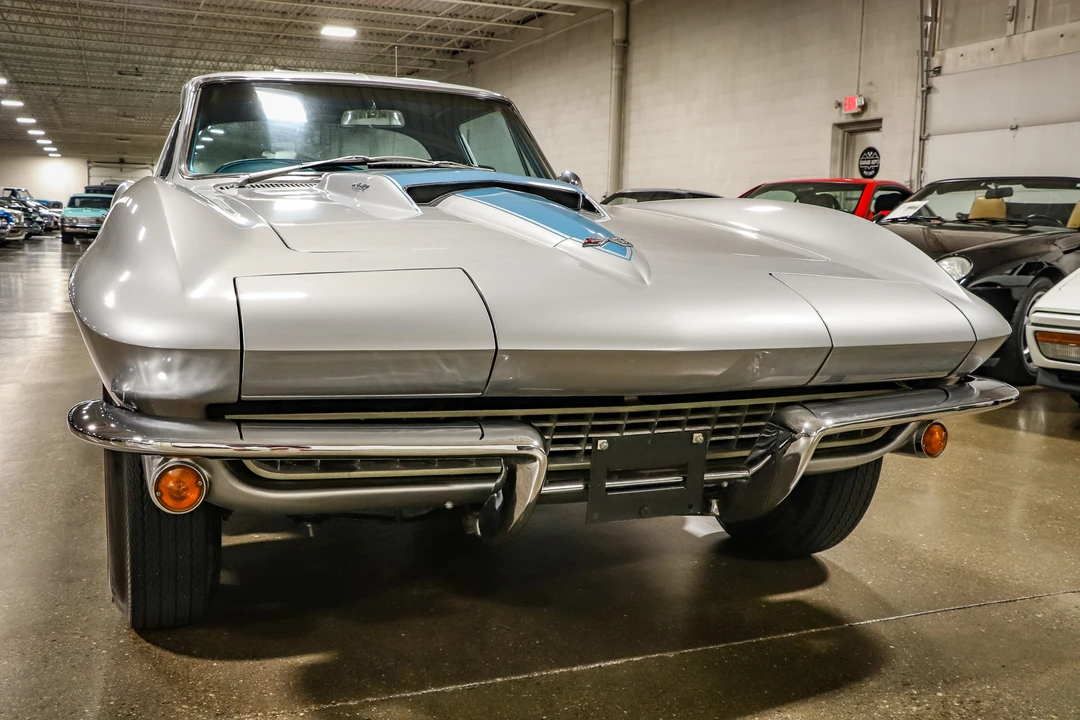 1967 Chevrolet Corvette C2 - Image 22 of 31
