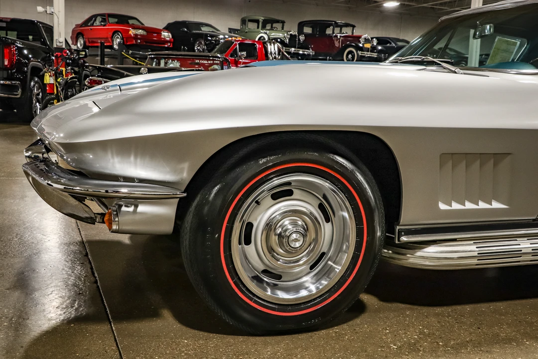 1967 Chevrolet Corvette C2 - Image 29 of 31