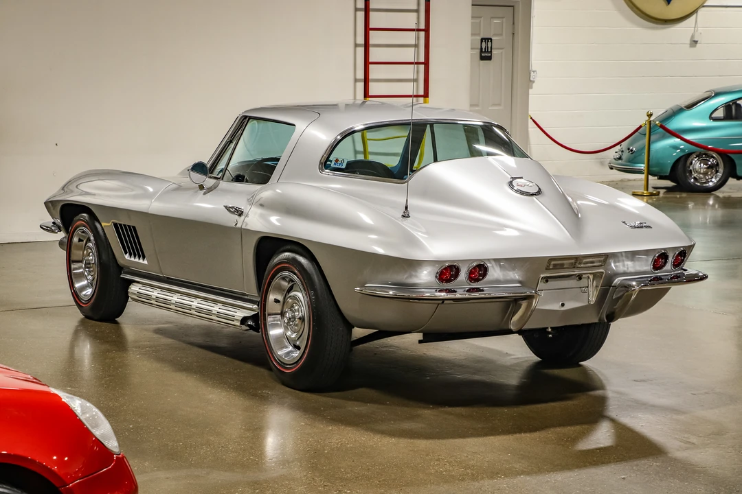 1967 Chevrolet Corvette C2 - Image 11 of 31