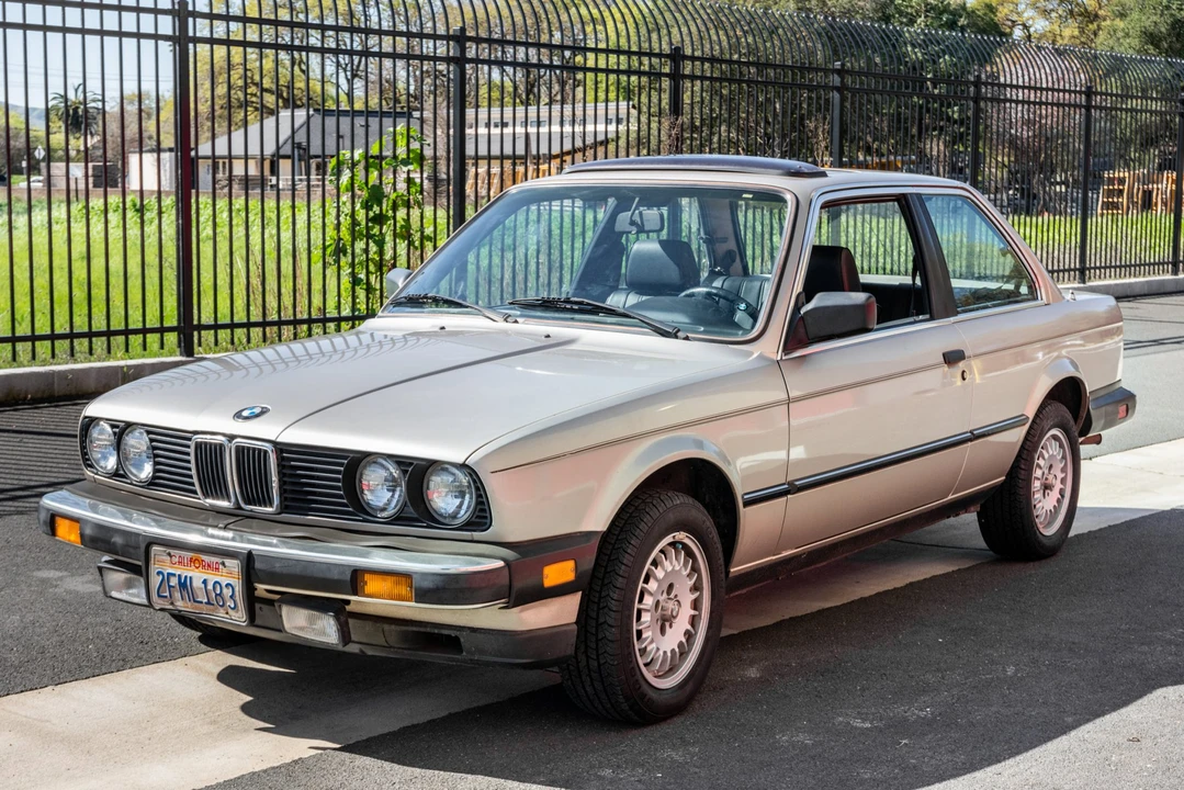 1985 BMW E30 3 Series - Image 2 of 31