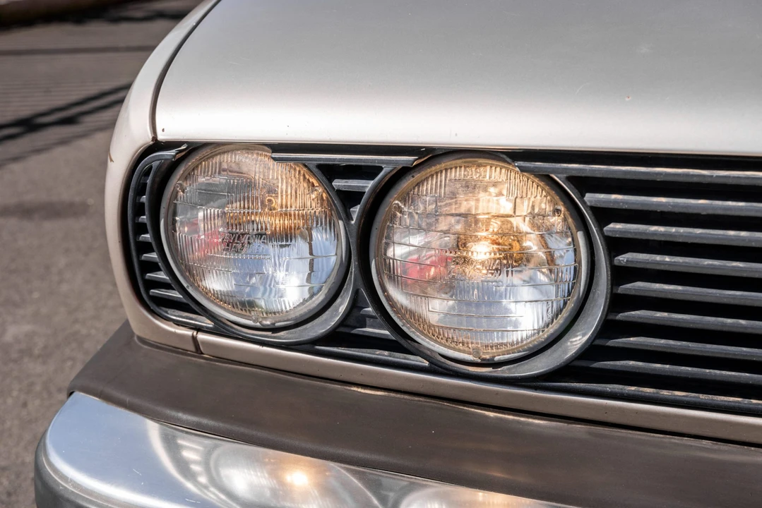 1985 BMW E30 3 Series - Image 13 of 31